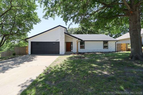2806 70th St, Tulsa, OK, 74132-1703 | Card Image
