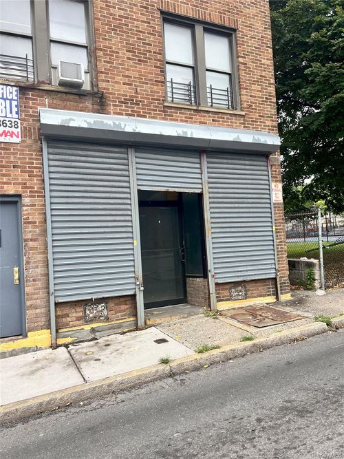 35 Tuckahoe Rd, Yonkers, NY, 10710-5322 | Card Image