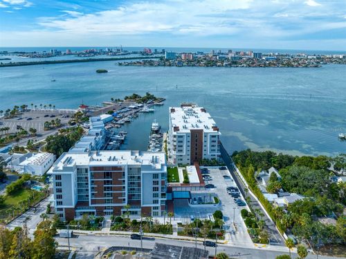 401-900 N Osceola Ave, Clearwater, FL, 33755-3056 | Card Image