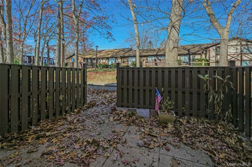 174 Sagamore Hills Dr, Port Jefferson Station, NY, 11776 | Card Image