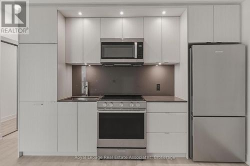 2210-60 Central Park Roadway, Etobicoke, ON, M9A0E5 | Card Image