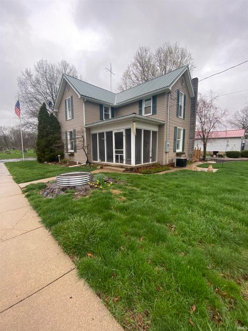 2412 E Broadway, Denver, IN, 46926-9206 | Card Image