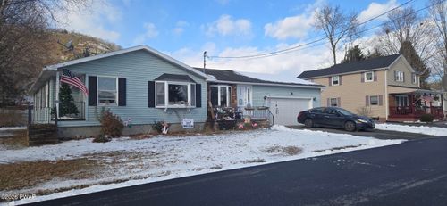 803 Avenue K, Matamoras, PA, 18336-1551 | Card Image