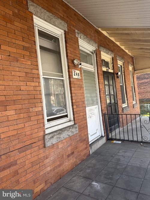 260 W Wellens Ave, PHILADELPHIA, PA, 19120-3331 | Card Image