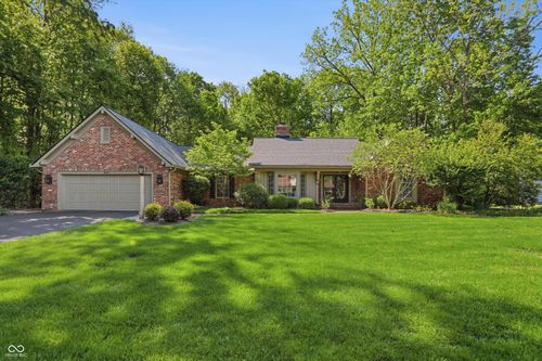 625 Eagle Creek Cir, Zionsville, IN, 46077-2001 | Card Image