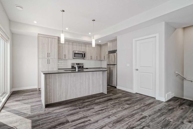 282 Canals Cross Sw, Townhouse with 3 bedrooms, 3 bathrooms and 2 parking in Airdrie AB | Image 8