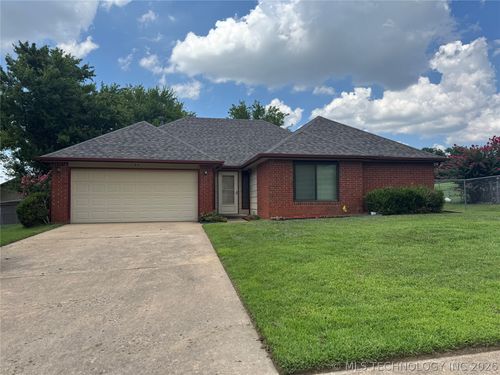 451 W 113th St S, Jenks, OK, 74037-3288 | Card Image