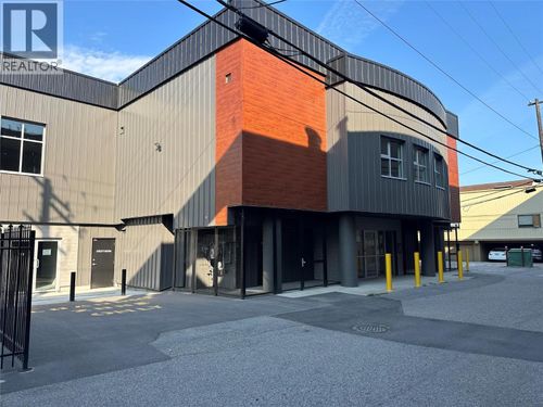 119-352 Winnipeg St, Penticton, BC, V2A5M5 | Card Image