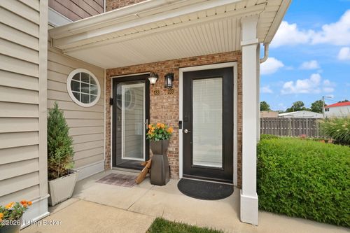 233-6516 Brook Bend Way, Louisville, KY, 40229-5332 | Card Image