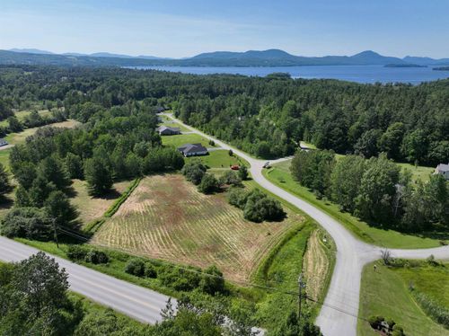 00 Macintosh Lane, Derby, VT, 05829 | Card Image