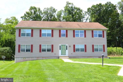 a4-101 Oak Grove Rd, OTTSVILLE, PA, 18942-9723 | Card Image