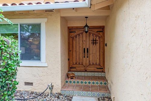 12467 Creekview Ct, San Martin, CA, 95046-9618 | Card Image