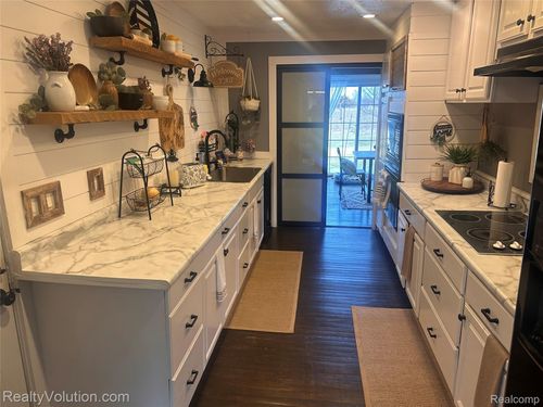 3034 W Oregon Rd, Lapeer, MI, 48446-7700 | Card Image