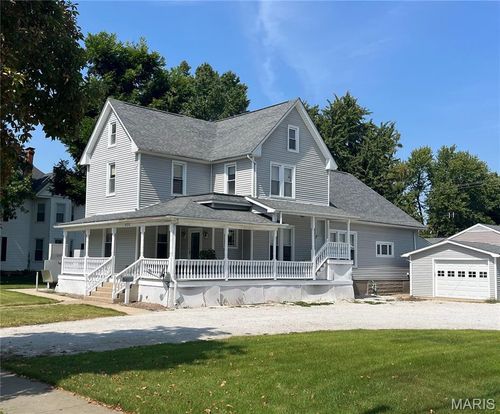 404 Maple St, Carrollton, IL, 62016-1307 | Card Image