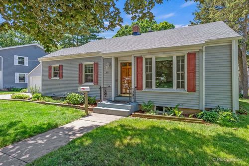 511 Prairie St, Batavia, IL, 60510-2747 | Card Image