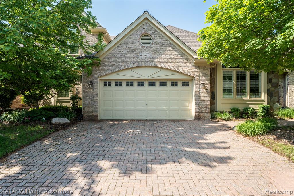 Beaver Creek Dr, Plymouth, MI 48170