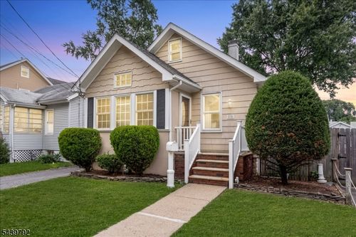278 Wilson Ave, Rahway, NJ, 07065-4426 | Card Image