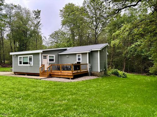 16 Overlook Dr, Williamsburg, MA, 01096 | Card Image