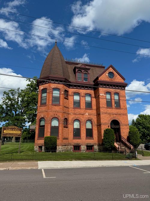 101 S Pioneer Avenue, Negaunee, MI, 49866 | Card Image