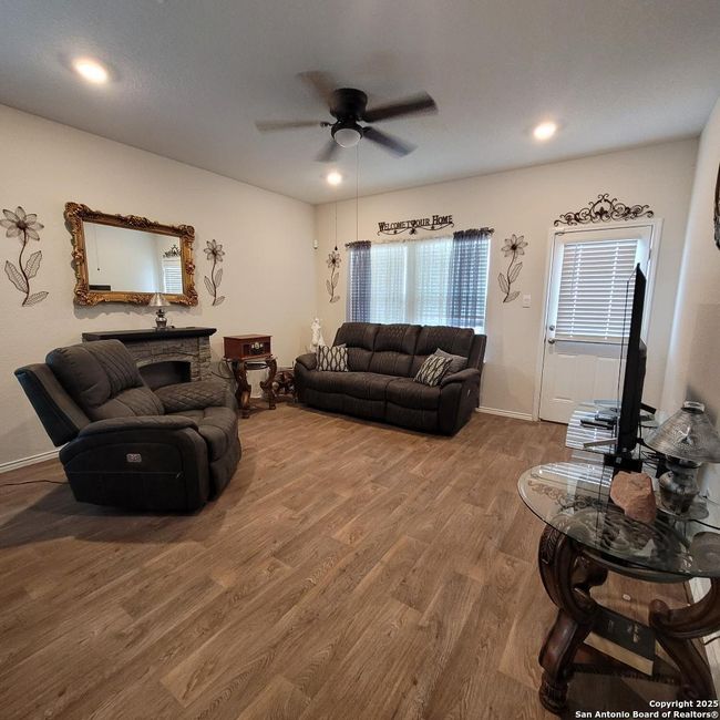 15703 Cardamom Cv, House other with 4 bedrooms, 3 bathrooms and null parking in Von Ormy TX | Image 12