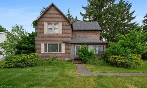 403 Barrett Rd, Berea, OH, 44017-1067 | Card Image