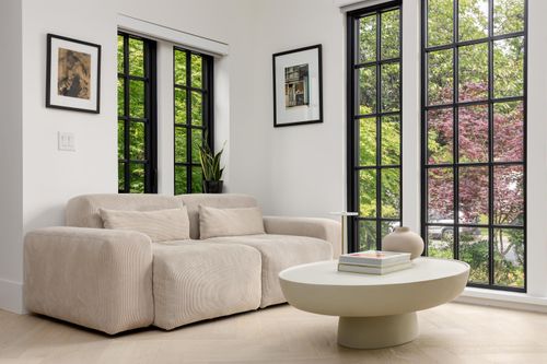 {{alt}} | Card Image