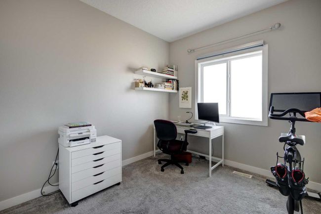 1 - 405 33 Avenue Ne, Home with 3 bedrooms, 2 bathrooms and 1 parking in Calgary AB | Image 21