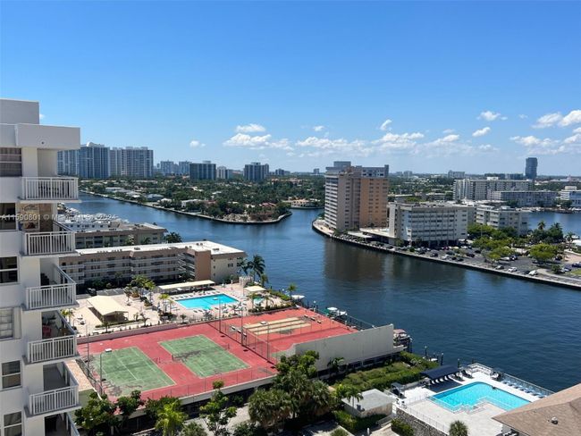 1702 - 1833 S Ocean Dr, Condo with 2 bedrooms, 2 bathrooms and null parking in Hallandale Beach FL | Image 72