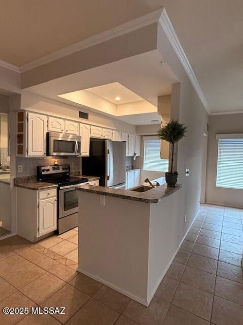 7-7900 E Colette Cir, Tucson, AZ, 85710-2489 | Card Image