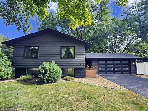1810 Peony Ln N, Plymouth, MN, 55447-2654 | Card Image