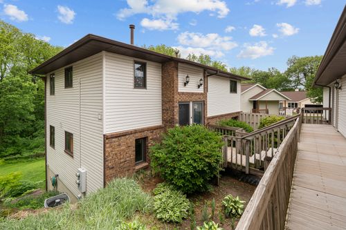 501-8504 Ridgewood Rd, Rock Island, IL, 61201-7689 | Card Image