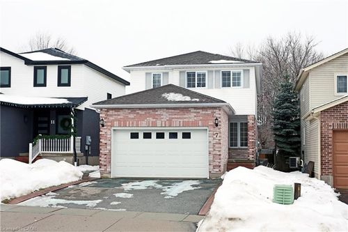 7 Gibb St, Cambridge, ON, N3C4C2 | Card Image