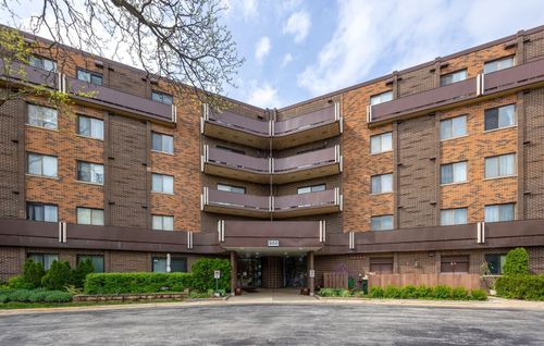 unit-304-850 Wellington Ave, Elk Grove Village, IL, 60007-3350 | Card Image