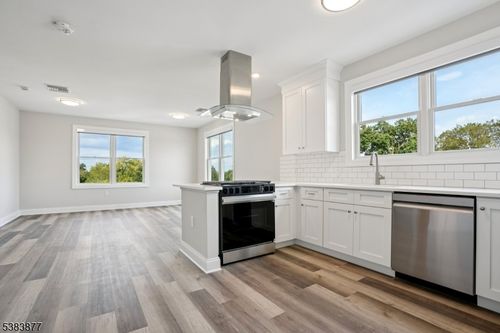 306-246 Main St, Chatham, NJ, 07928-2412 | Card Image