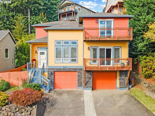 943 W Y St, Washougal, WA, 98671-7443 | Card Image