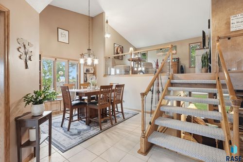26995 469th Ave Avenue, Sioux Falls, SD, 57106 | Card Image