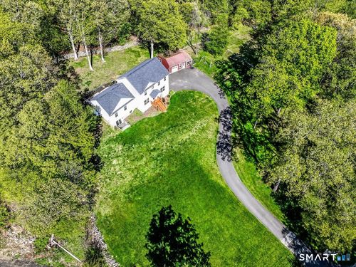 44 Aunt Pattys Ln W, Bethel, CT, 06801-2912 | Card Image