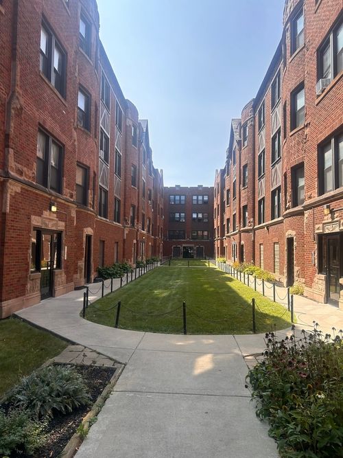 apt-2w-5250 S Drexel Ave, Chicago, IL, 60615-3749 | Card Image