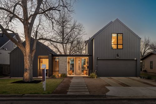 7502 Saint Louis St, Austin, TX, 78757-1216 | Card Image