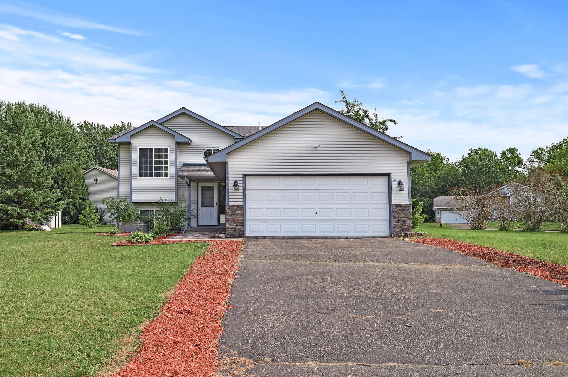 Marigold Ln, Lindstrom, MN 55045