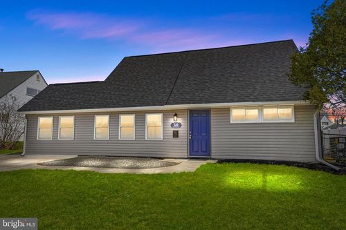 10 Macintosh Rd, LEVITTOWN, PA, 19056-3601 | Card Image