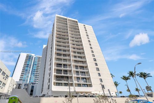 apt-418-2625 Collins Ave, Miami Beach, FL, 33140-4748 | Card Image