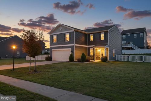 90 Knobby Hook, HANOVER, PA, 17331-9133 | Card Image