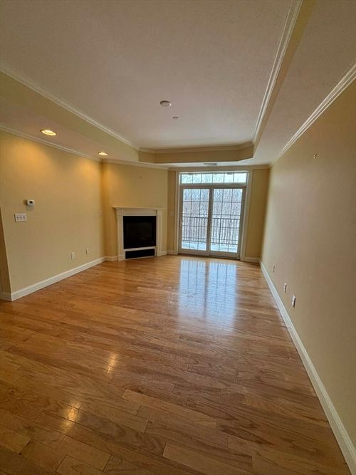 unit-305-350 Greene St, North Andover, MA, 01845-4159 | Card Image