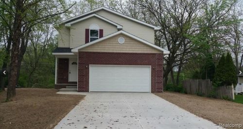 20437 Angling St, Livonia, MI, 48152-2307 | Card Image