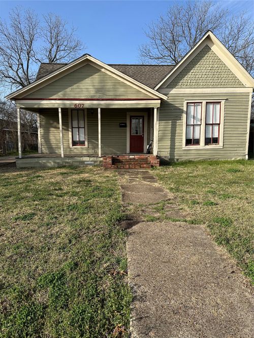 607 Nw Main St, Ennis, TX, 75119-3156 | Card Image