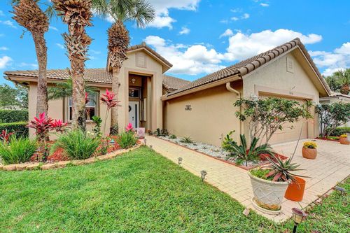9056 Bay Harbour Cir, West Palm Beach, FL, 33411-5152 | Card Image