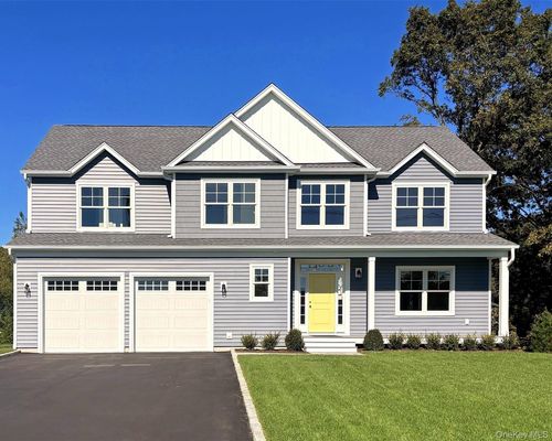 471 Clay Pitts Road, Huntington, NY, 11731 | Card Image