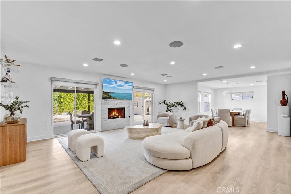 Residential in Woodland Hills 2