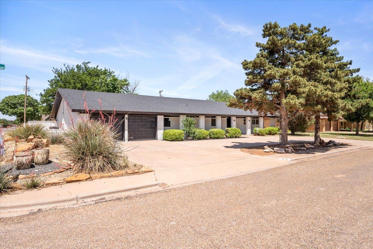 Longhorn Dr, Levelland, TX 79336